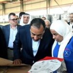 رئيس الوزراء يفتتح مصنع شركة "بوريكس للزجاج المحدودة" بمنطقة السخنة الصناعية