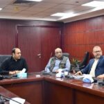 رئيس مياه الشرب بالجيزة يعقد سلسلة من الاجتماعات لمتابعة منظومة العمل ورفع كفاءة الخدمات