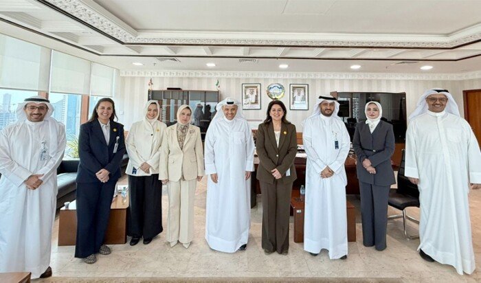 رئيسة «نزاهة» تبحث مع رئيس جهاز المناقصات تعزيز التعاون وتبادل الخبرات