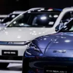 رغم المبيعات القياسية.. تويوتا تعلن ”حالة الطوارئ” لمواجهة ثورة السيارات الكهربائية الصينية