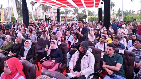 زخم متواصل في ملتقى التوظيف بجامعة القاهرة.. من الإبداع والفن إلى الإدارة المالية وريادة الأعمال وصناعة النجاح