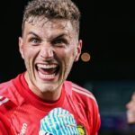 سباق القفاز الذهبي يشتعل في دوري روشن !