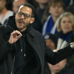 سبب إقالة مدرب تشيلسي