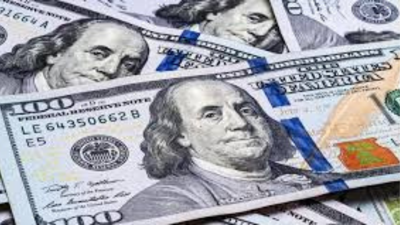 الدولار يتراجع بشكل مفاجئ أمام الجنيه المصري اليوم الأربعاء 8 أبريل 2026 وسط استقرار البنوك