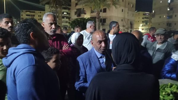 سكرتير عام بورسعيد يقود حملة "مكبرة" لفرض الانضباط وإزالة الإشغالات بشارع 23 ديسمبر