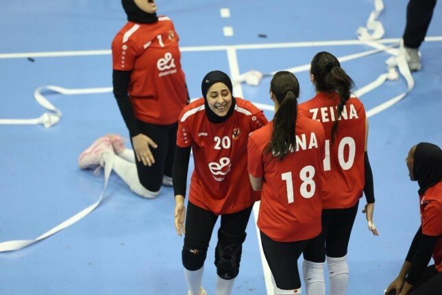 «سيدات طائرة الأهلي» يتوج ببطولة إفريقيا ويتأهل لبطولة العالم للأندية