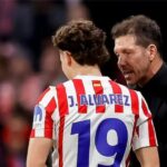 سيميوني يدفع ألفاريز نحو برشلونة..!