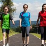 شد عضلي في الرقبة والكتف.. حلول منزلية سريعة لتخفيف الألم