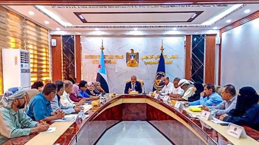 شطارة يهاجم ”تفشي الأنا” داخل المجلس الانتقالي: النزعات الشخصية باتت ”مقرفة”