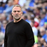 صراع غير متوقع في يسار برشلونة