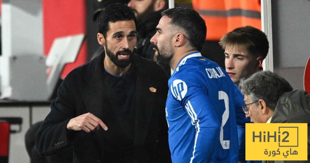 صور .. كارفخال غادر ملعب بيتيس قبل انتهاء المباراة