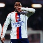 صورة .. اندريك يصنع الهدف الثاني امام باريس