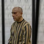 صيحات التكبير تهز دمشق في مشهد تاريخي.. بدء محاكمة علنية للمجرم ”نجيب عاطف” ابن خالة بشار الأسد وأبرز معاونيه