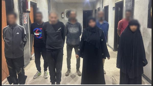 ضبط 10 متهمين بينهم 4 سيدات لاستغلال الأطفال في التسول وبيع السلع بالجيزة