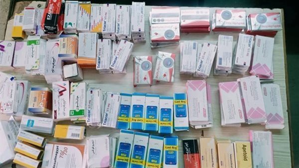 ضبط 720 ألف قرص أدوية طبية ومكملات غذائية مجهولة المصدر بالقاهرة
