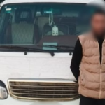 ضبط قائد سيارة بتقسيم خط السير بالجيزة للتحصل على أجرة أزيد من المقررة