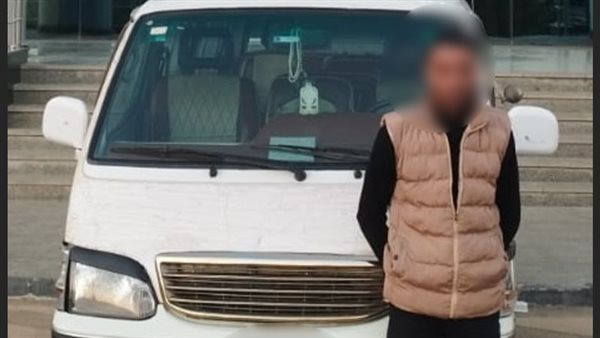 ضبط قائد سيارة بتقسيم خط السير بالجيزة للتحصل على أجرة أزيد من المقررة