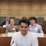 طالب يمني ينتزع المركز الأول في مسابقة المناظرات الألمانية