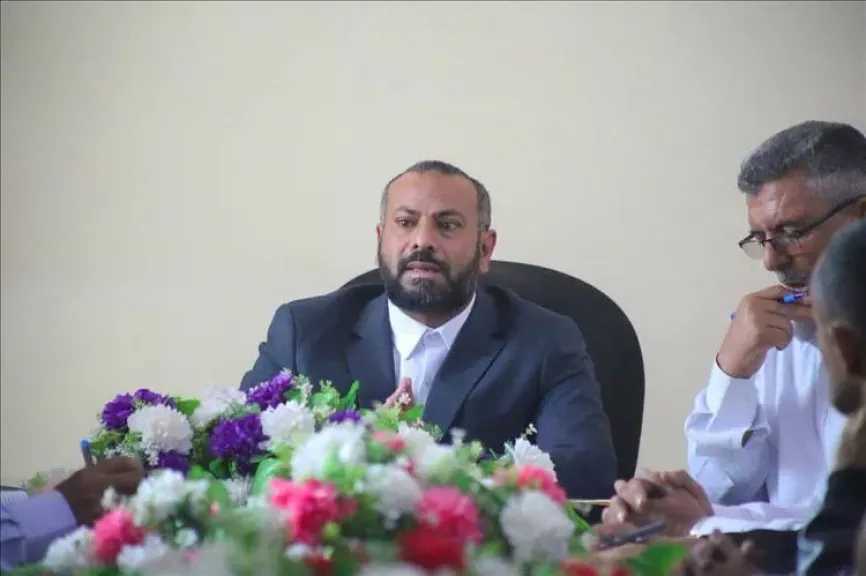 عاجل: أول بيان رسمي يكشف هوية القيادي الذي اقتحم مكتب محافظ الضالع مع مسلحين وأسباب الحادثة