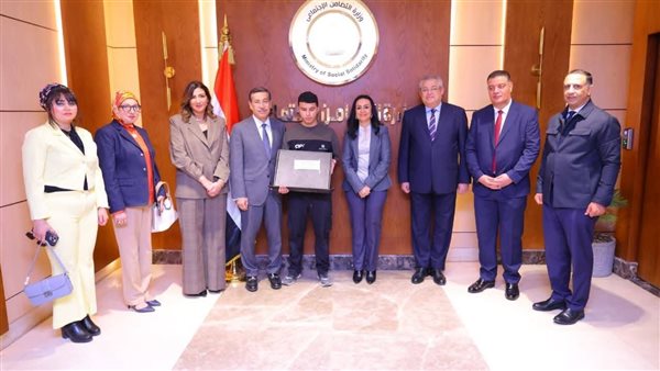 عاجل| وزيرة التضامن تشهد توزيع أجهزة تعويضية لطلاب الجامعات ذوي الإعاقة