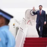 عاجل: وصول وفود أمريكية إلى باكستان وترامب يفجر مفاجأة حول خطر أمني يهدد نائبه فانس