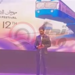 عصام عمر بعد تكريمه في مهرجان الإسكندرية للفيلم القصير: في ناس أهم مني