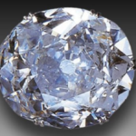 عمدة نيويورك يطالب الملك تشارلز بإعادة ماسة "كوهينور" لموطنها الأصلي بالهند