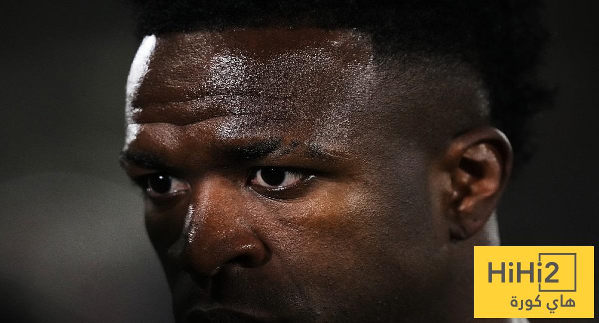 غرفة ملابس ريال مدريد مشتعلة والحل بيع فينيسيوس !