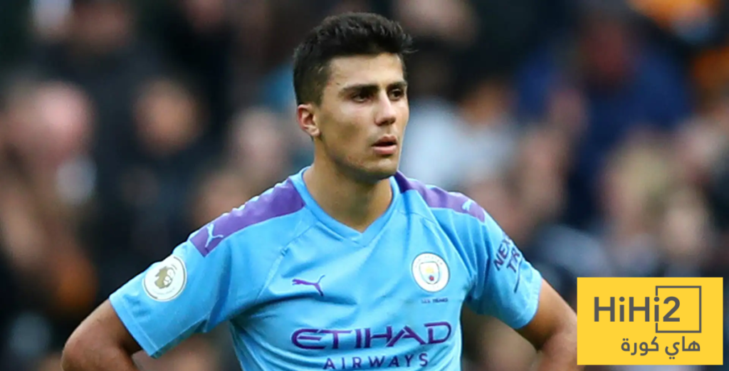 غوارديولا يثير القلق بشأن رودري