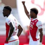 فاتي يحسم موقفه من العودة إلى برشلونة