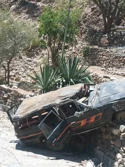 فاجعة في ‘‘لحج’’.. وفاة وإصابة كوكبة من التربويين في حادث مروع