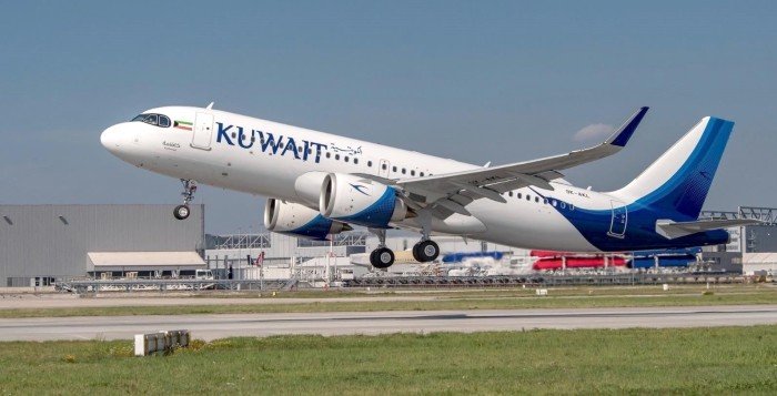 فرحة عارمة بعودة رحلات «الخطوط الجوية الكويتية» بعد توقف بسبب الظروف الإقليمية