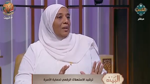 “فلوسك ووقتك بيضيعوا أونلاين؟”.. أستاذ العلوم السياسية تشرح معنى ترشيد الاستهلاك الرقمي