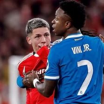 فيفا يقر "قانون فينيسيوس" ويشدد العقوبات ضد السلوكيات العنصرية في الملاعب