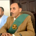 قاضٍ يحكم بنفي طفل من مدينة إب ومنعه من دخولها بعد حبس والده وجده!!