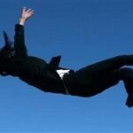 “قفزة من فوق السطح إلى المنور”.. نهاية مأساوية لسائق أنهى حياته في الهرم