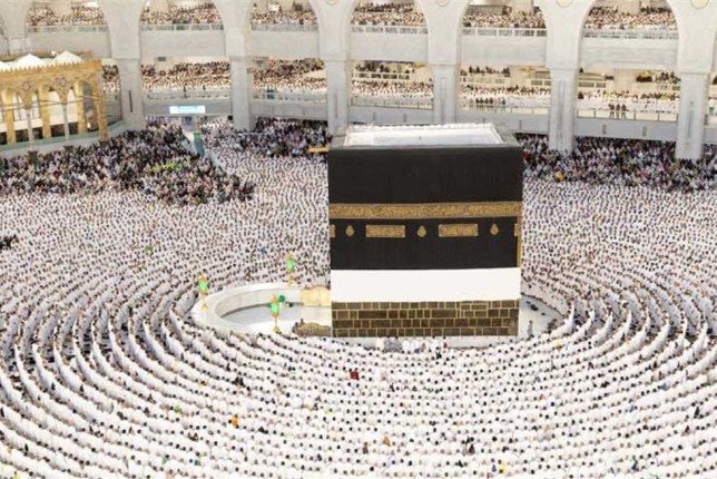 قنصلية الكويت في جدة تحدد مواعيد دخول وخروج المعتمرين وتؤكد الالتزام بتنظيمات الحج