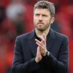 كاريك يستعيد ثنائي مانشستر يونايتد قبل مواجهة برينتفورد