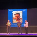 كامل الباشا يتسلم تكريم المخرج الفلسطيني أحمد الدنف بافتتاح الإسكندرية للفيلم القصير.. تفاصيل