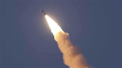 كوريا الشمالية تختبر صاروخا بالستيا جديدا وسط تصاعد التوتر مع الجنوب