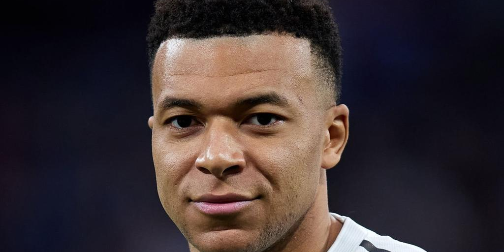 كيليان مبابي اول لاعب فرنسي يفعلها !