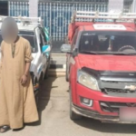 لاختصار الطريق.. ضبط سيارتين تسيران عكس الاتجاه بأسيوط