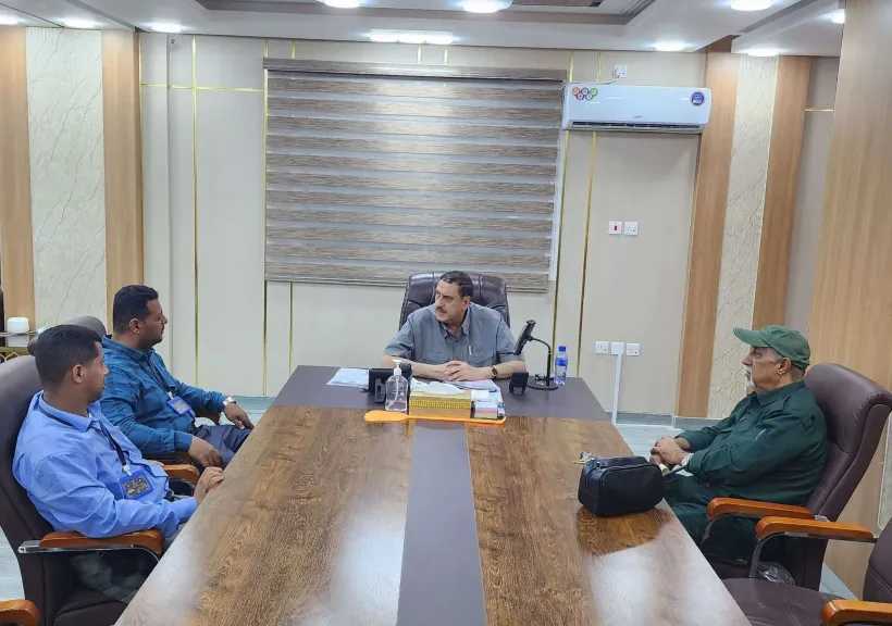 لقاء إنساني بين مدير أمن عدن وأسرة الدكتور عبد الرحمن الشاعر