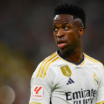 لماذا جدد فينيسيوس وما هي تفاصيل العقد مع ريال مدريد …؟!