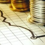 لماذا رفعت البنوك الحكومية الفائدة على شهادات الاستثمار ؟.. اقتصادي يجيب