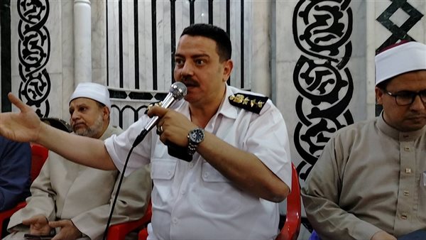 مأمور مركز قويسنا بالمنوفية يشارك في ندوة دينية لتوعية حجاج بيت الله الحرام