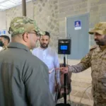 ماذا قال طارق صالح خلال قيام لجنة سعودية بحصر قواته بالساحل الغربي بنظام ”البصمة الحيوية”؟