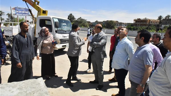 محافظ أسيوط يتفقد كوبري نجع سبع بعد صيانته وتطويره ويوجه بتكثيف أعمال المتابعة والصيانة الدورية