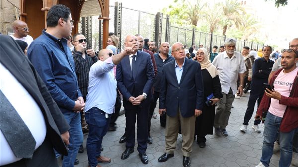 محافظ القاهرة يتفقد الأعمال الجارية بمشروع تطوير منطقة القاهرة التاريخية