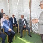 محافظ بني سويف يتفقد سير العمل بمشروع الصرف الصحي بقرية منهرو بنظام المشاركة المجتمعية